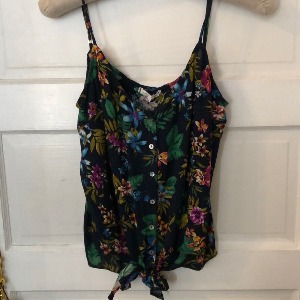 NWT Willow & Clay Tropical Mist Floral Top XL